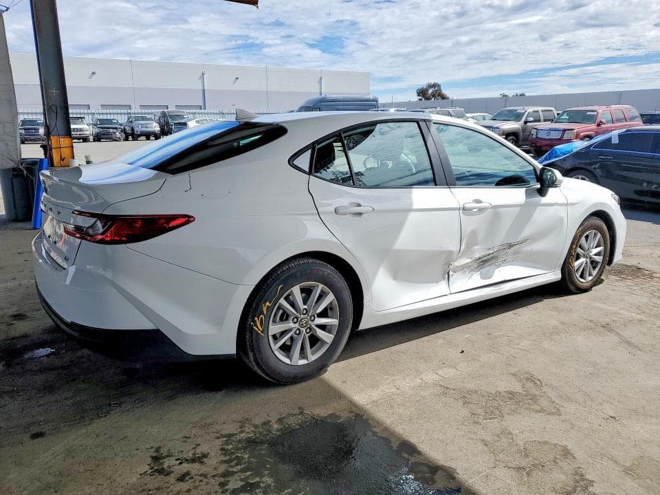 2026 TOYOTA CAMRY LE 3