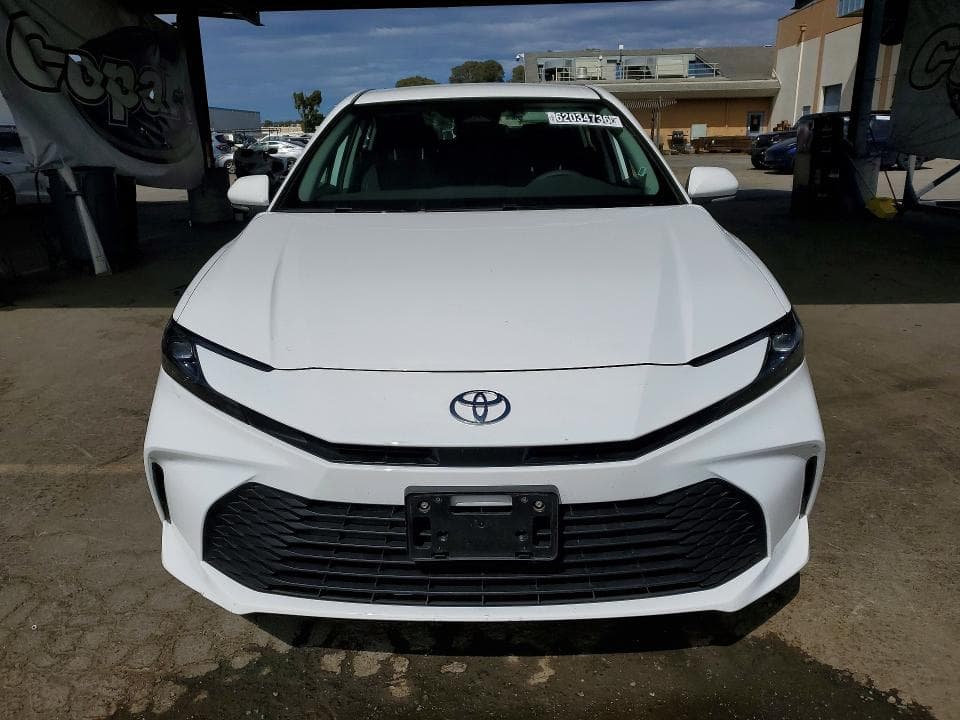 2026 TOYOTA CAMRY LE 5