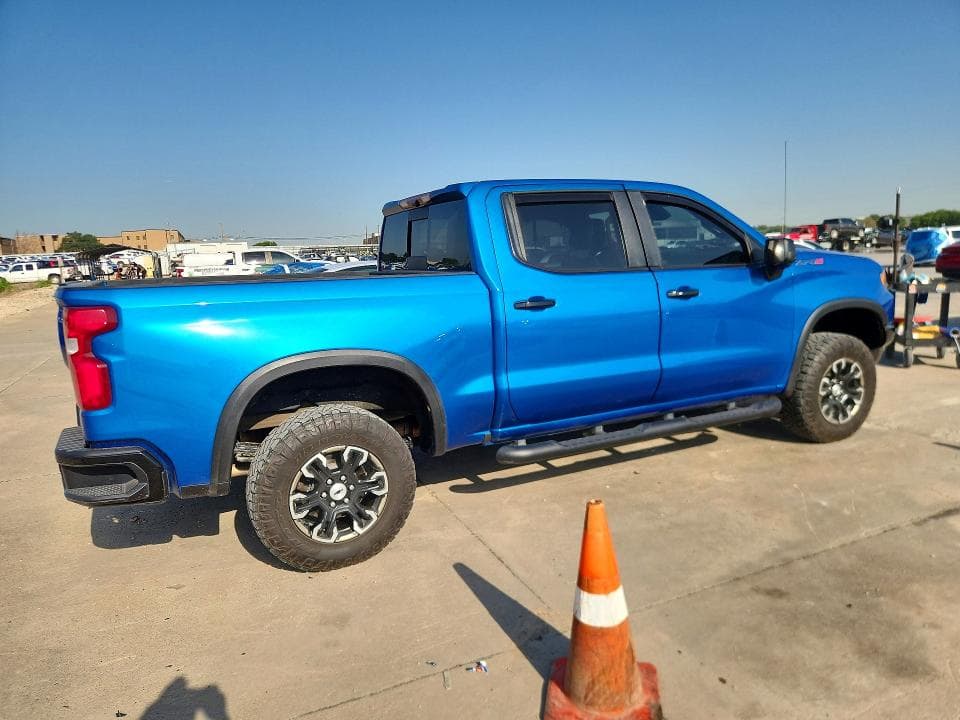 2022 CHEVROLET SILVERADO K1500 ZR2 3