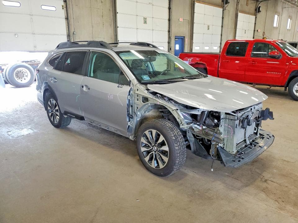 2023 SUBARU OUTBACK LIMITED 4