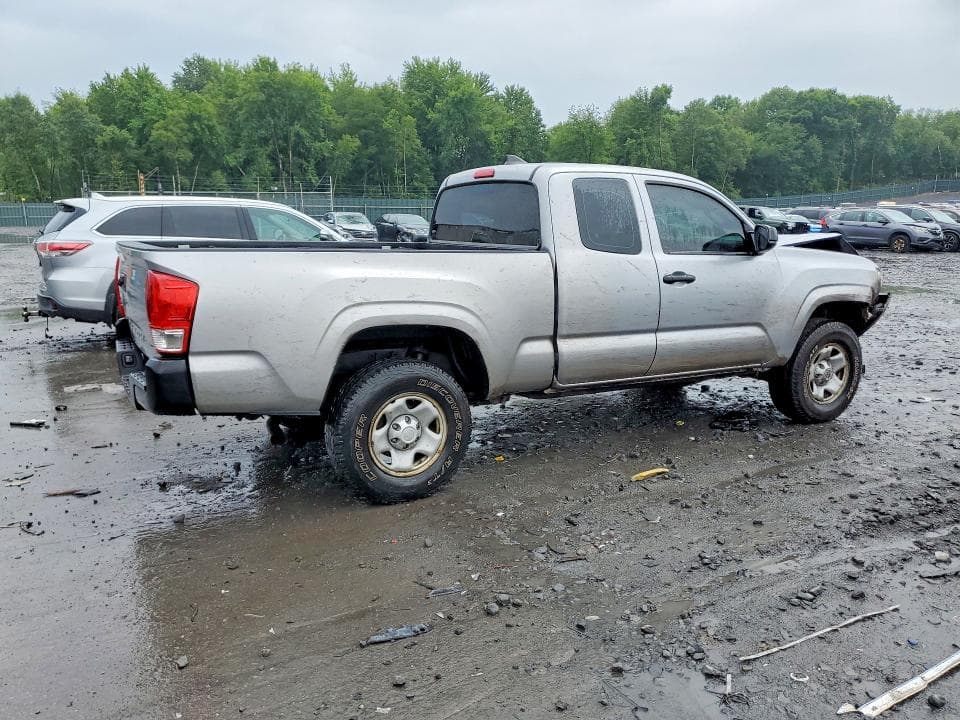 2017 TOYOTA TACOMA SR 3