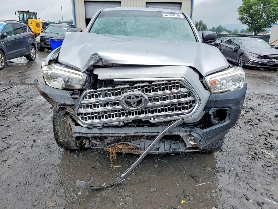 2017 TOYOTA TACOMA SR 5