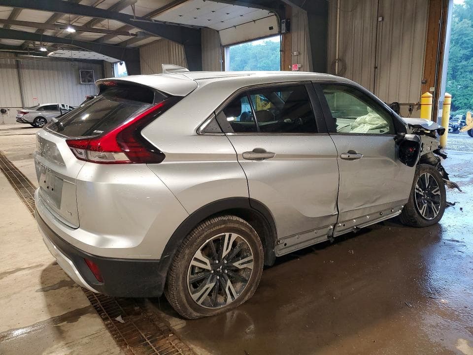 2026 MITSUBISHI ECLIPSE CROSS SE 3