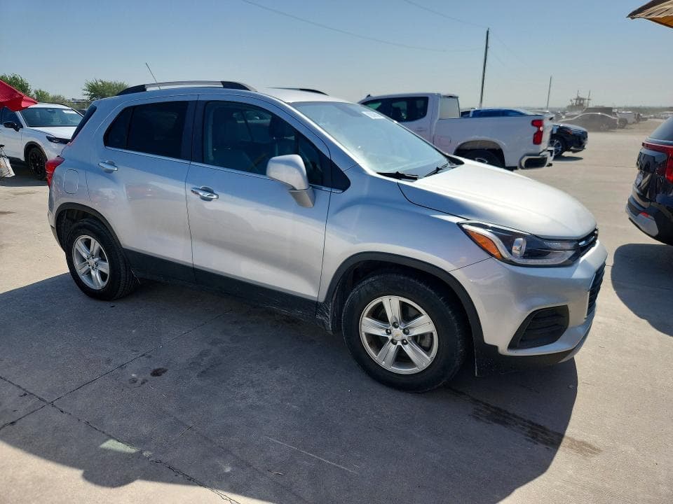 2019 CHEVROLET TRAX 1LT 4