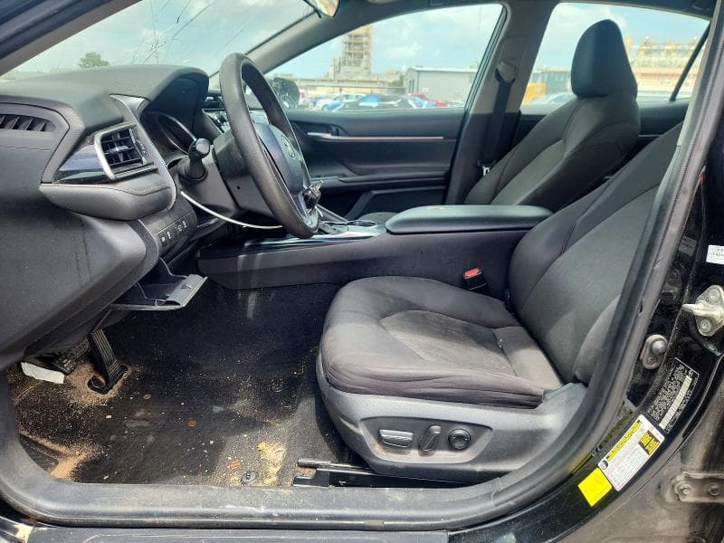 2020 TOYOTA CAMRY LE 7