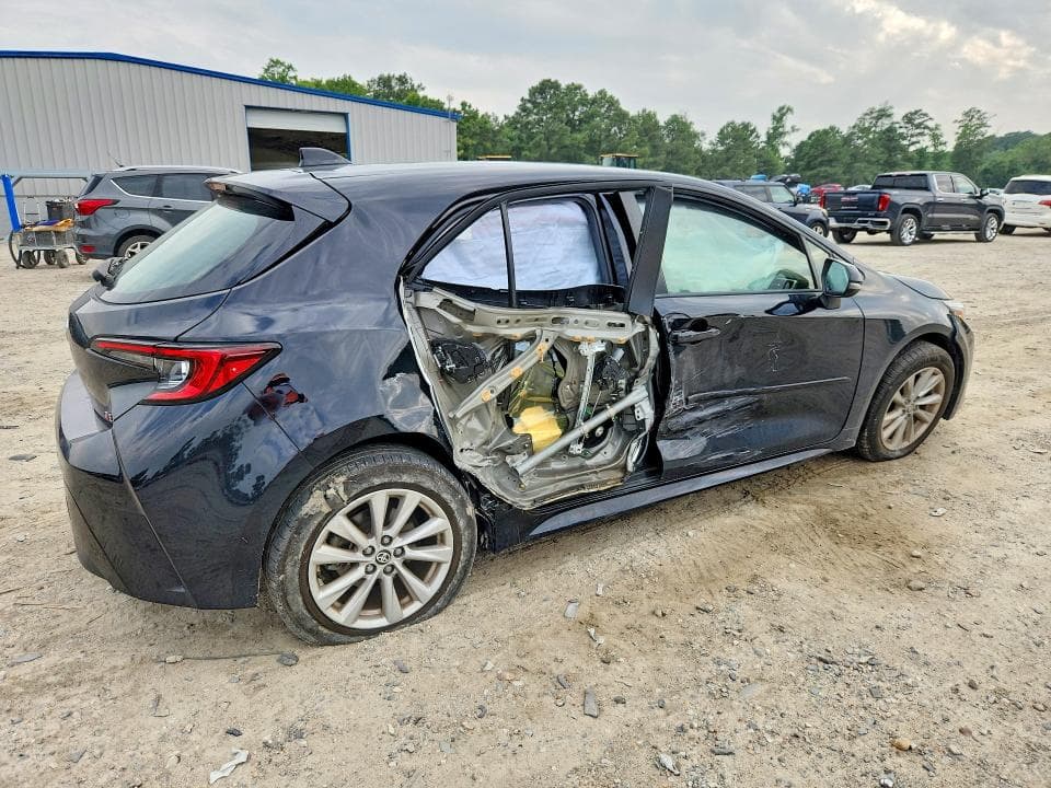 2024 TOYOTA COROLLA HATCHBACK SE 3