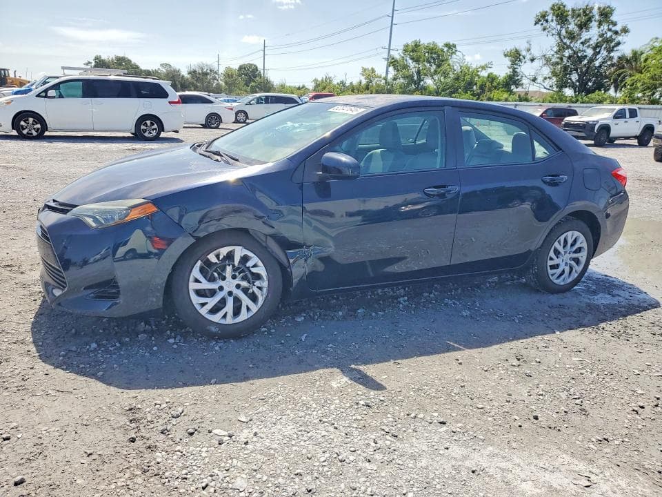 2018 TOYOTA COROLLA LE - 1