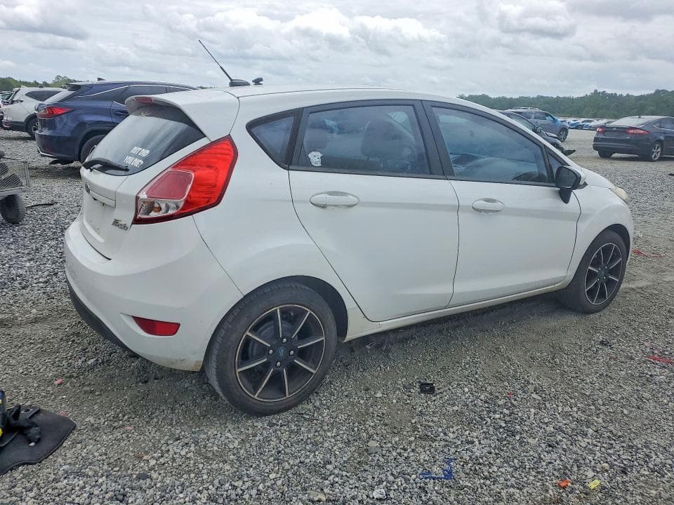 2018 FORD FIESTA SE 3