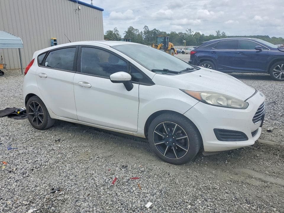 2018 FORD FIESTA SE 4
