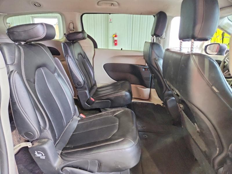 2023 CHRYSLER PACIFICA TOURING L TOURING L 12
