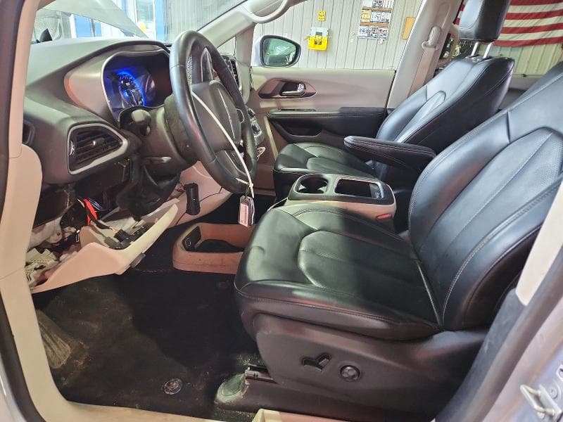2023 CHRYSLER PACIFICA TOURING L TOURING L 8