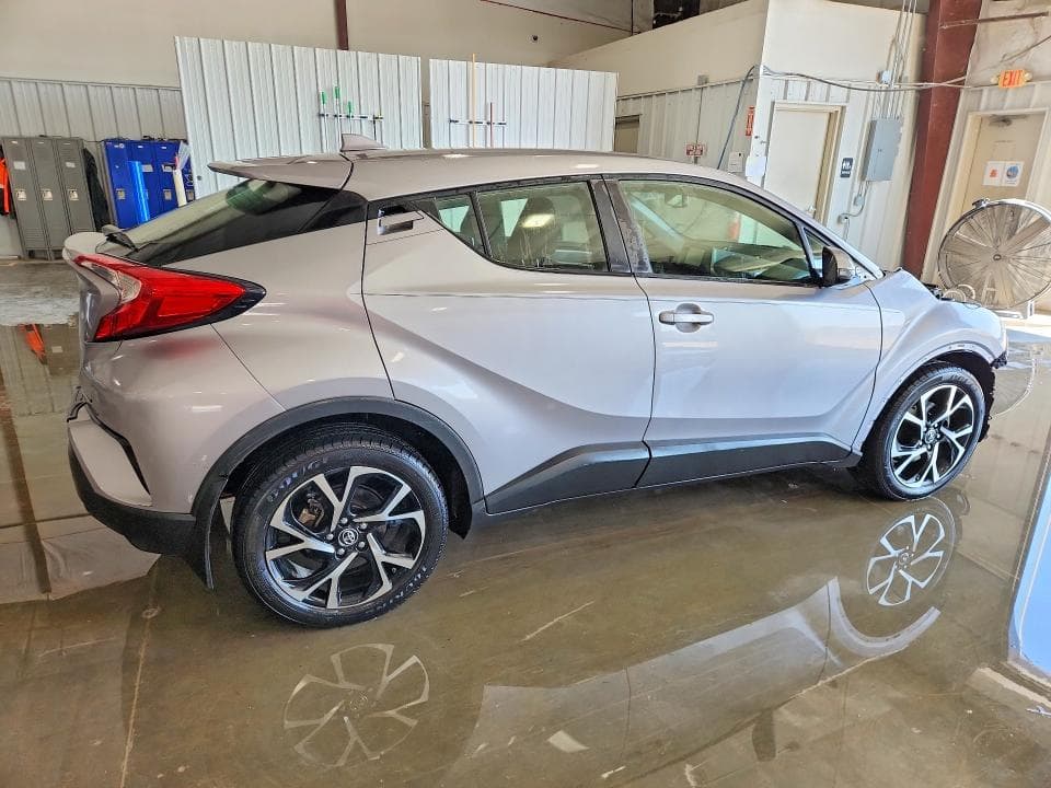 2018 TOYOTA C-HR XLE PREMIUM 3