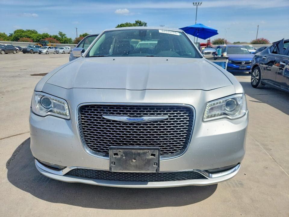 2020 CHRYSLER 300 LIMITED 5