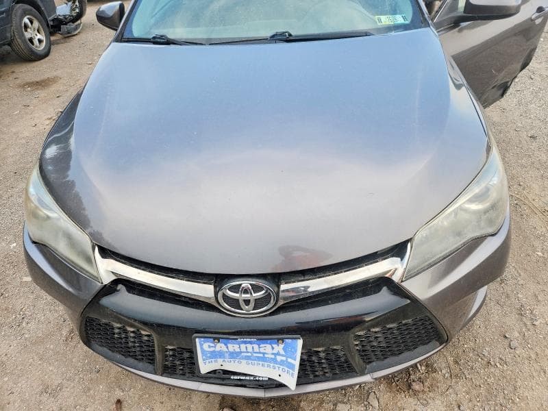 2017 TOYOTA CAMRY SE 11