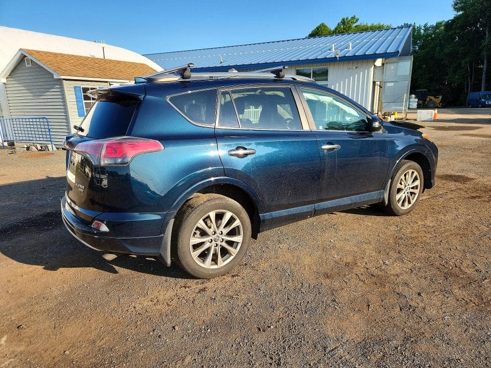2017 TOYOTA RAV4 PLATINUM 3