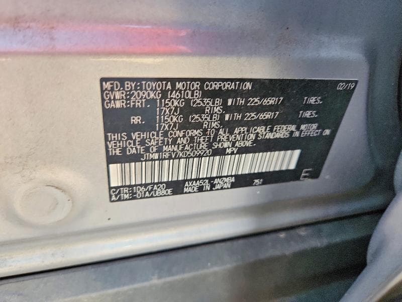 2019 TOYOTA RAV4 XLE 12