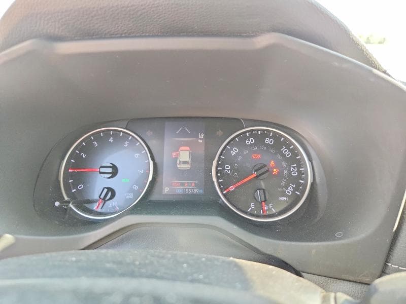 2019 TOYOTA RAV4 XLE 9