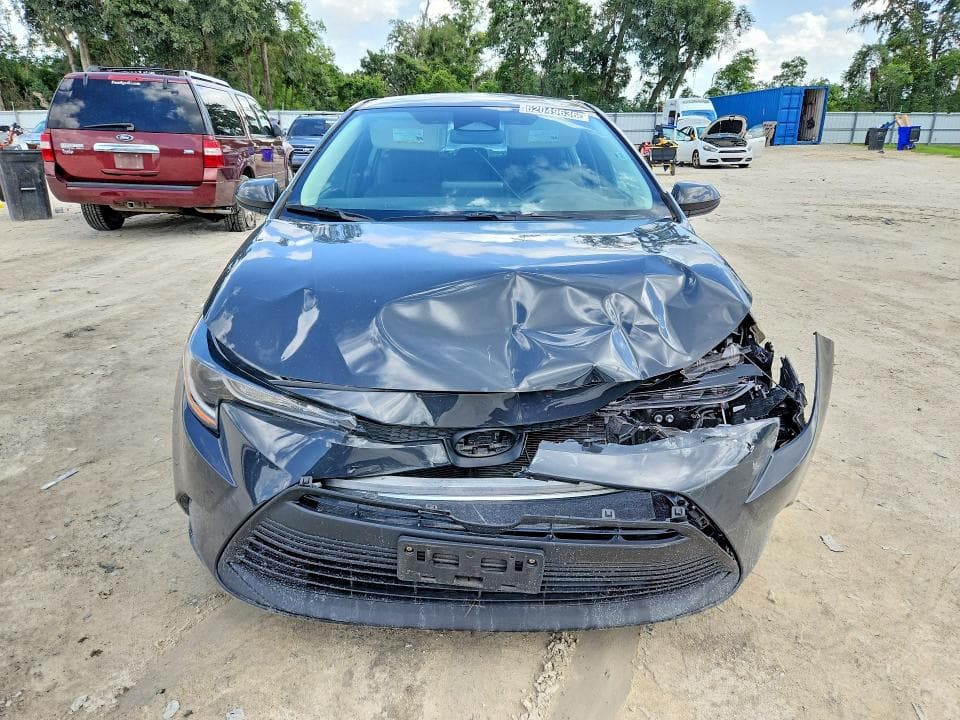 2024 TOYOTA COROLLA LE 5