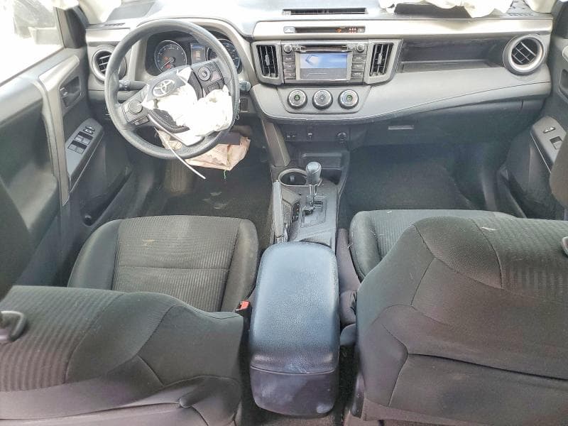 2018 TOYOTA RAV4 LE LE 8