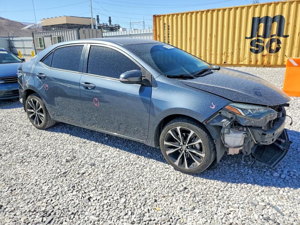 2018 TOYOTA COROLLA SE 4