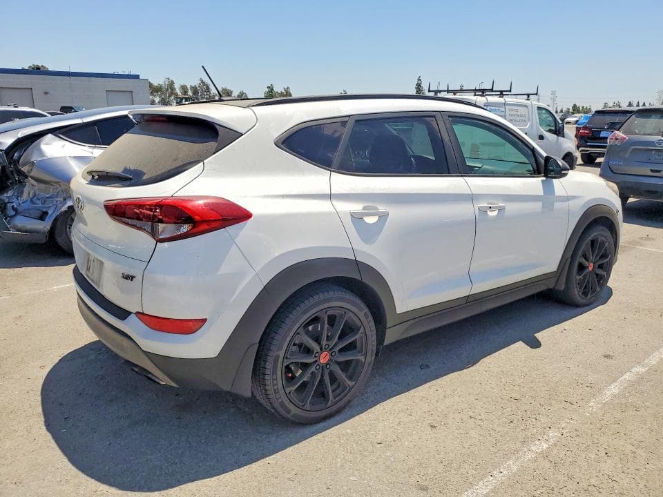 2017 HYUNDAI TUCSON NIGHT 3