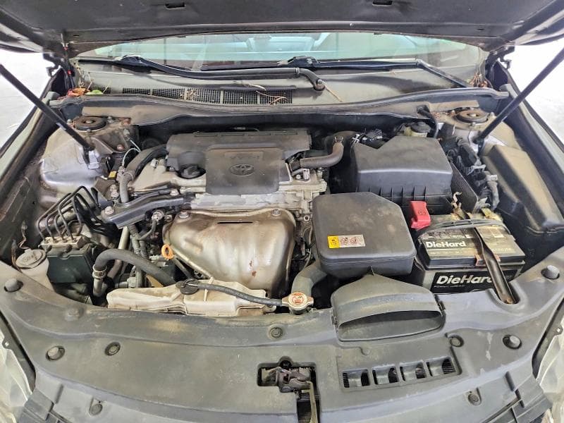 2017 TOYOTA CAMRY SE 11