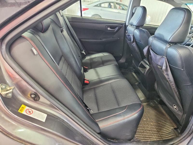 2017 TOYOTA CAMRY SE 10