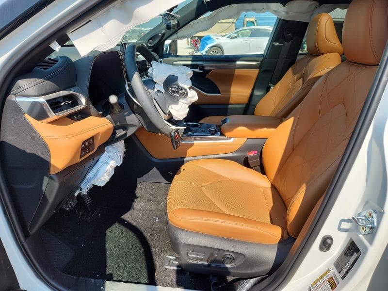 2025 TOYOTA HIGHLANDER PLATINUM 7