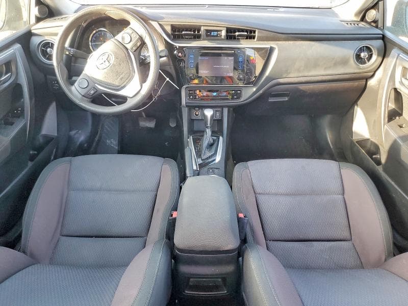 2019 TOYOTA COROLLA LE LE 8