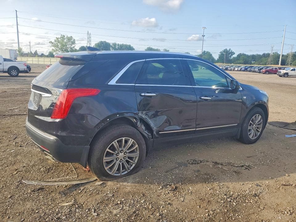 2017 CADILLAC XT5 LUXURY 3