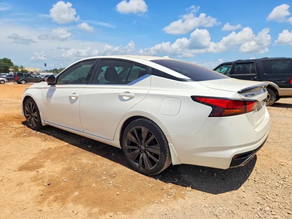 2020 NISSAN ALTIMA SR 2