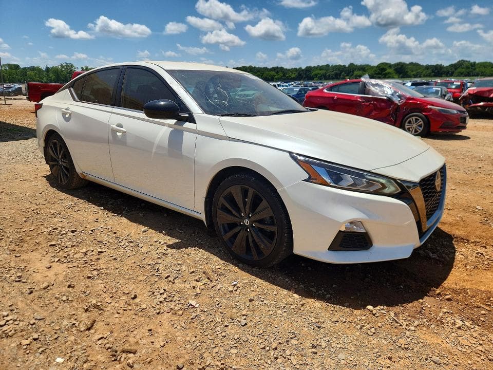2020 NISSAN ALTIMA SR 4