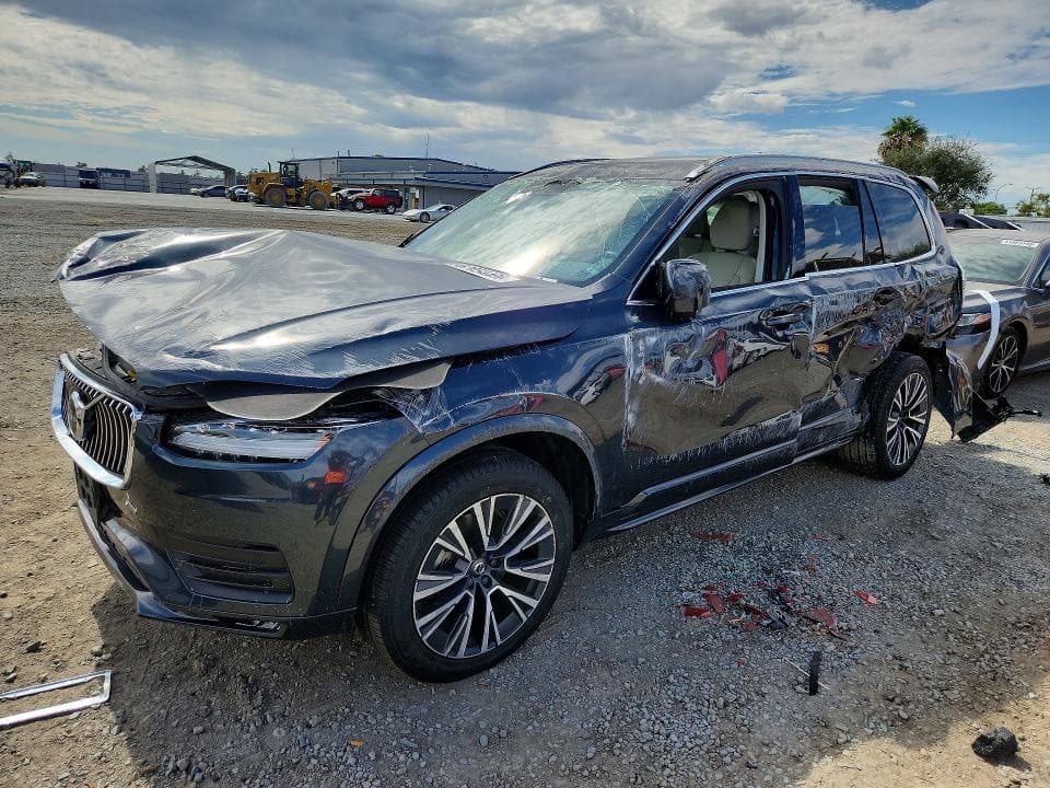 2022 VOLVO XC90 T5 MOMENTUM - 1