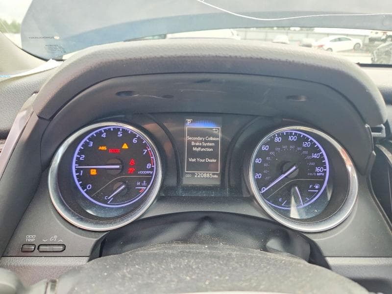 2019 TOYOTA CAMRY SE SE 9