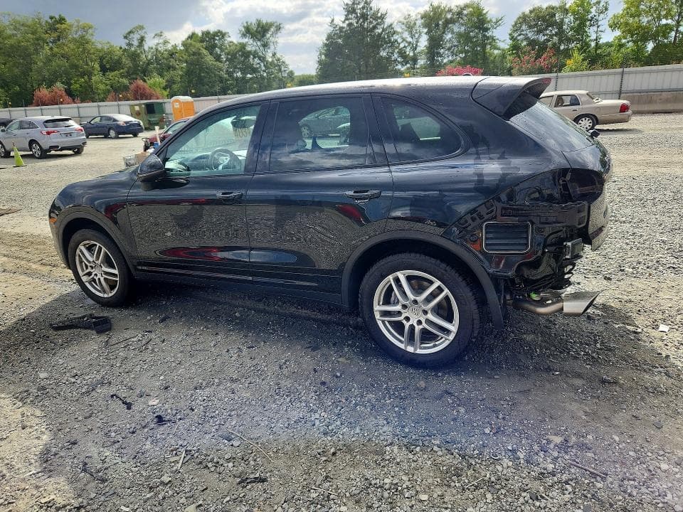 2018 PORSCHE CAYENNE 2
