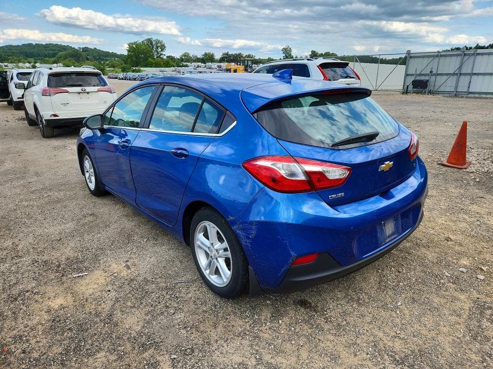 2017 CHEVROLET CRUZ LT 2