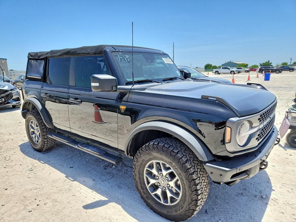 2023 FORD BRONCO BASE 4
