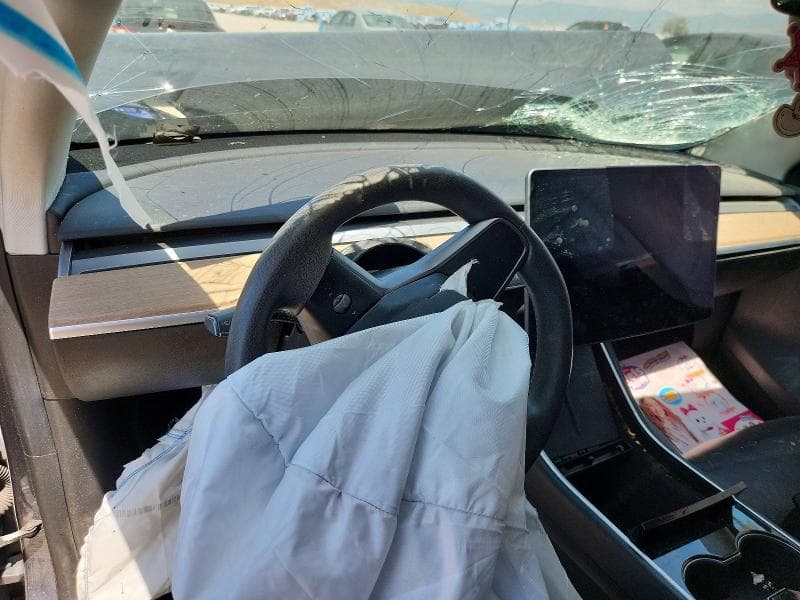 2021 TESLA MODEL Y 8