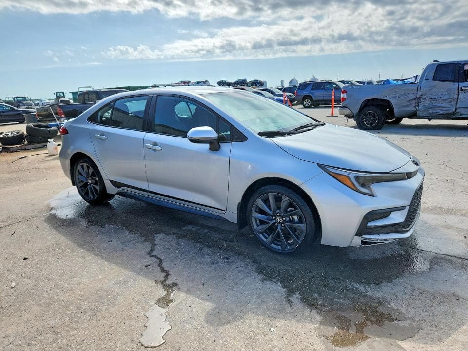 2024 TOYOTA COROLLA SE 4