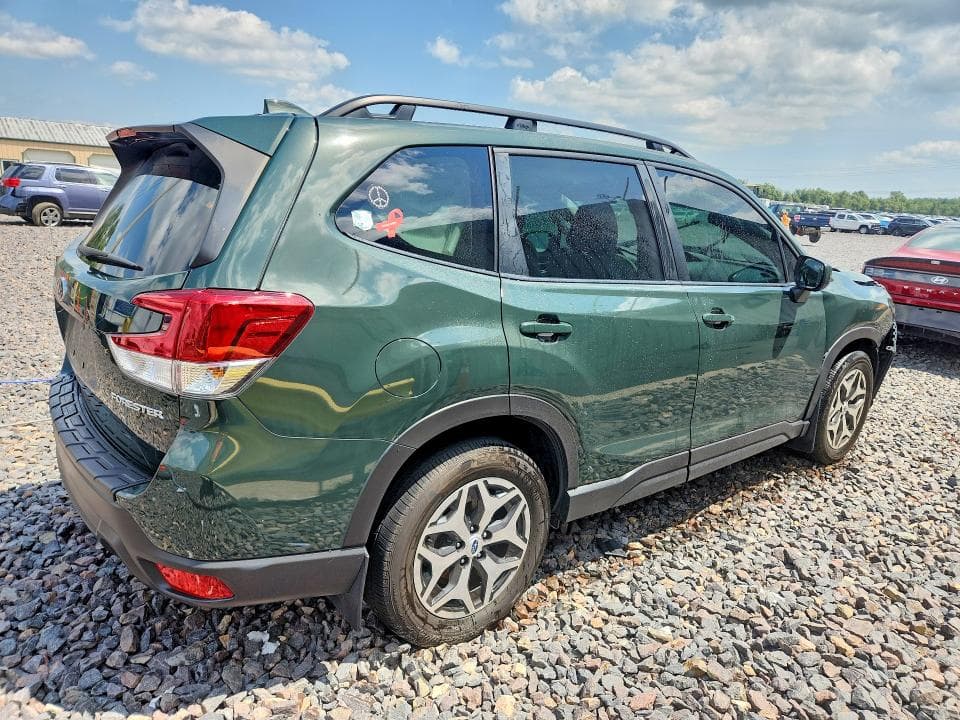 2023 SUBARU FORESTER PREMIUM 3
