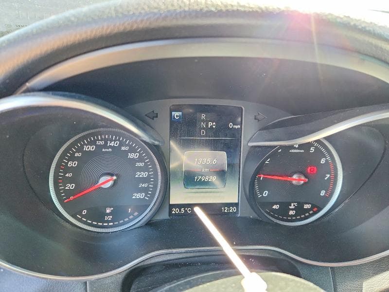2019 MERCEDES-BENZ GLC 300 4MATIC 9