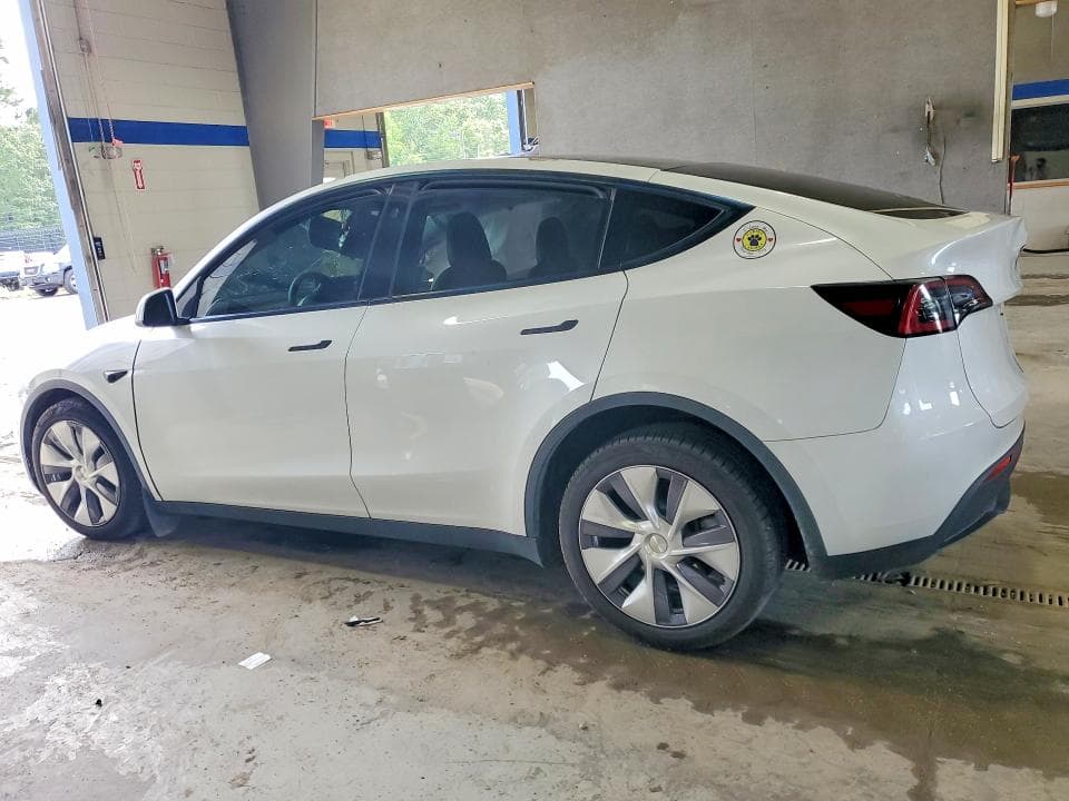 2023 TESLA MODEL Y 2