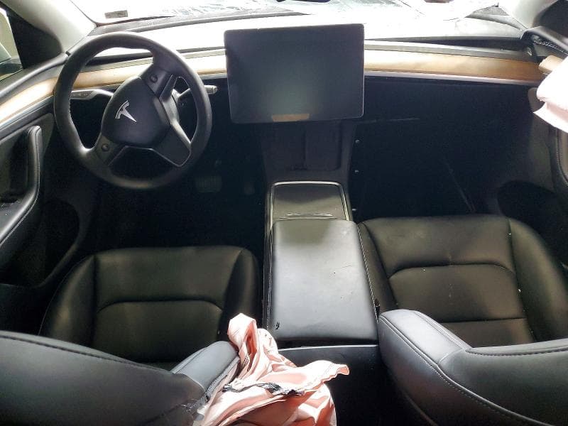 2023 TESLA MODEL Y 8