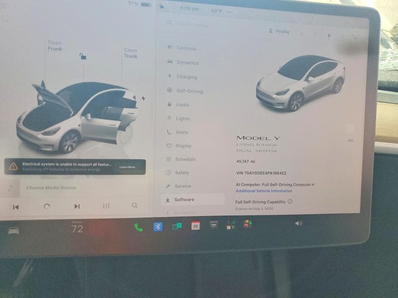 2023 TESLA MODEL Y 9