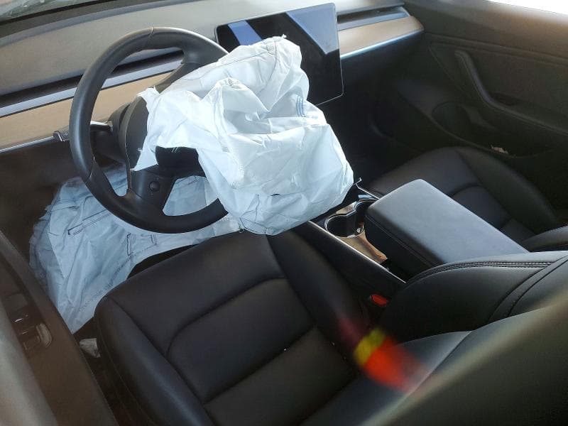 2019 TESLA MODEL 3 8