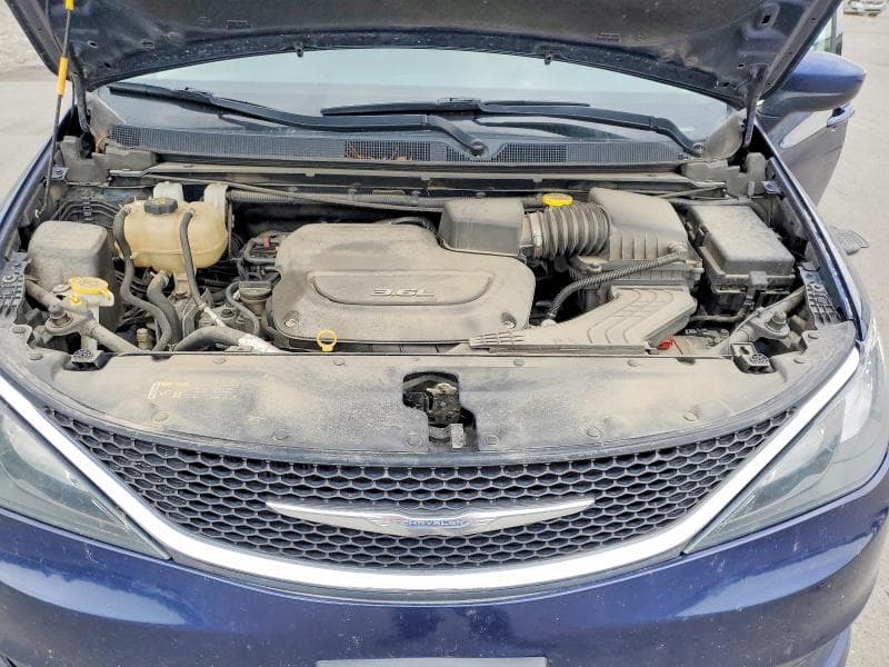2017 CHRYSLER PACIFICA TOURING 12