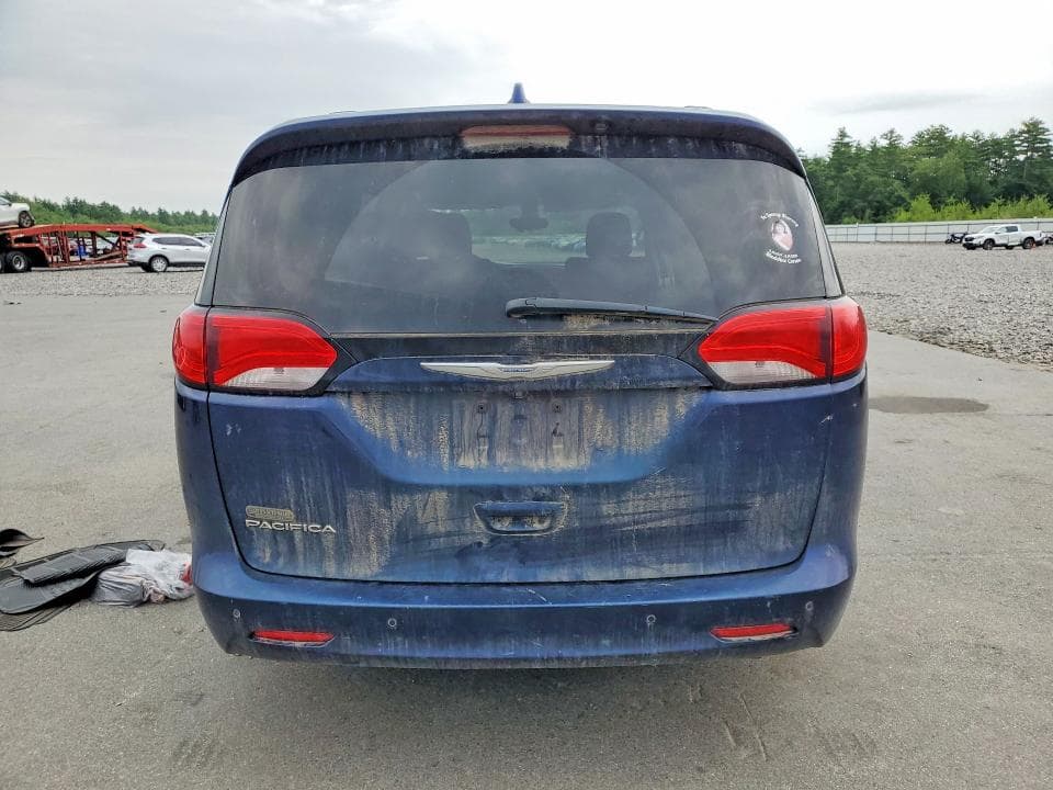 2017 CHRYSLER PACIFICA TOURING 6