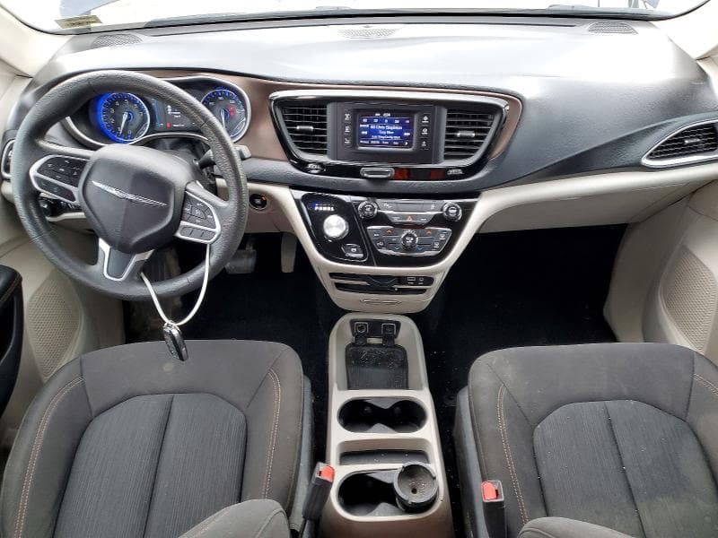 2017 CHRYSLER PACIFICA TOURING 8