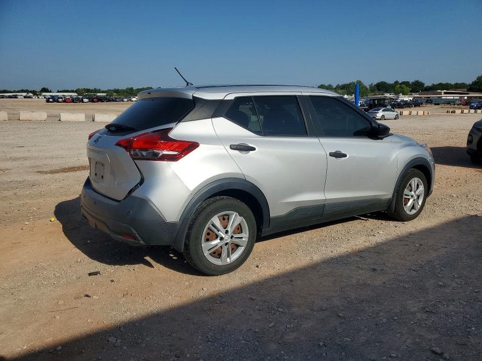 2020 NISSAN KICKS S 3