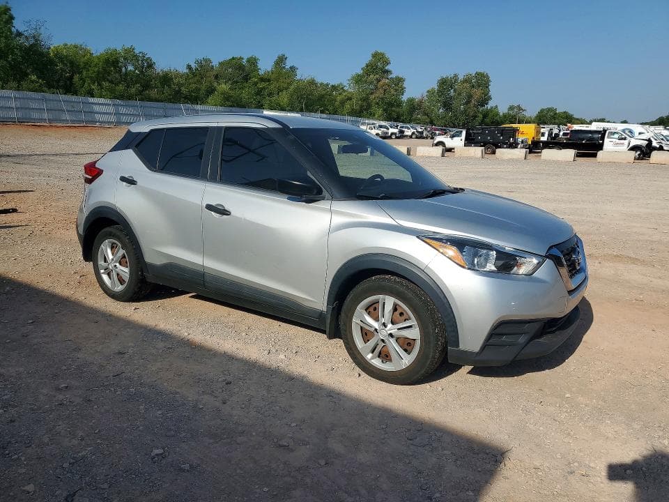 2020 NISSAN KICKS S 4